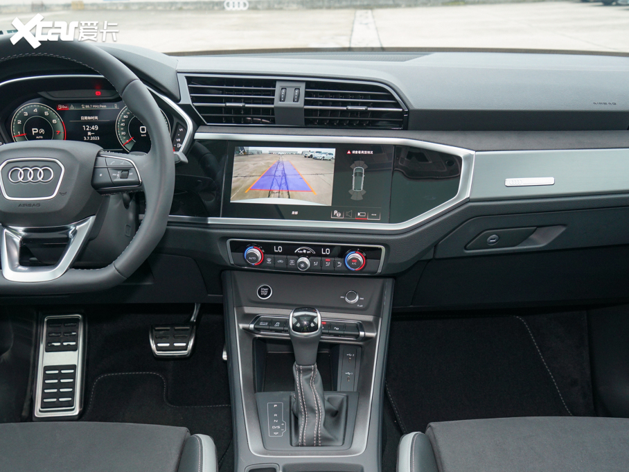 2023WQ3 Ŀ 40 TFSI rЄӸ