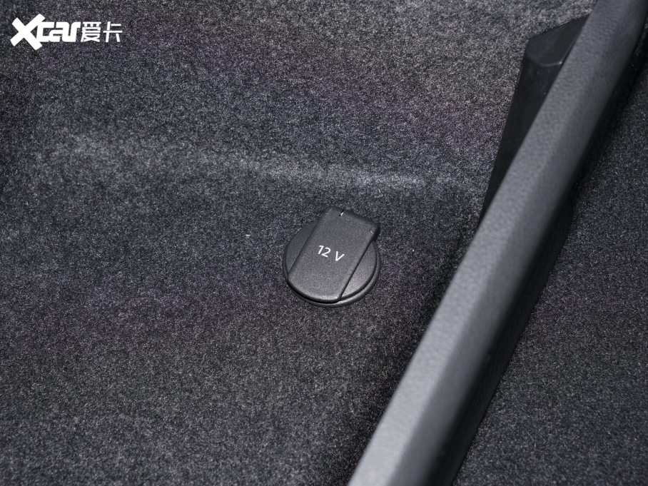 2023WQ3 Ŀ 40 TFSI rЄӸ