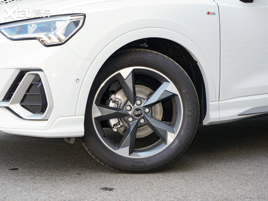 2023WQ3 35 TFSI rЄӸ(1.5T)