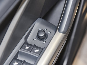 202335 TFSI rЄӸ(1.4T) п؅^