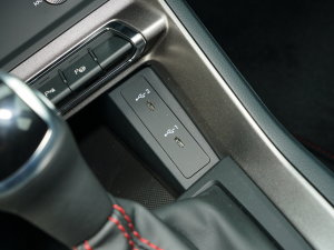 202340 TFSI RS׼ȼ п؅^(q)