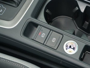 2023款45 TFSI quattro 时尚动感型 驻车制动器