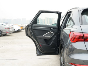 2023款45 TFSI quattro 时尚动感型 左后车门