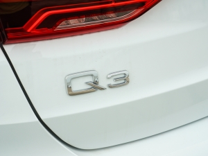 2023Ŀ 40 TFSI rЄӸ ^