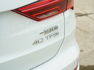 2023Ŀ 40 TFSI rЄӸ ^