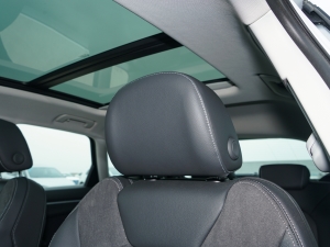 2023Ŀ 40 TFSI rЄӸ g