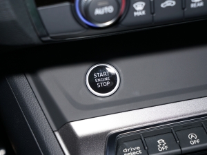 2023Ŀ 40 TFSI rЄӸ п؅^