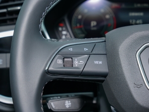 2023Ŀ 40 TFSI rЄӸ п؅^