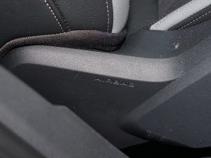 2023Ŀ 40 TFSI rЄӸ п؅^(q)