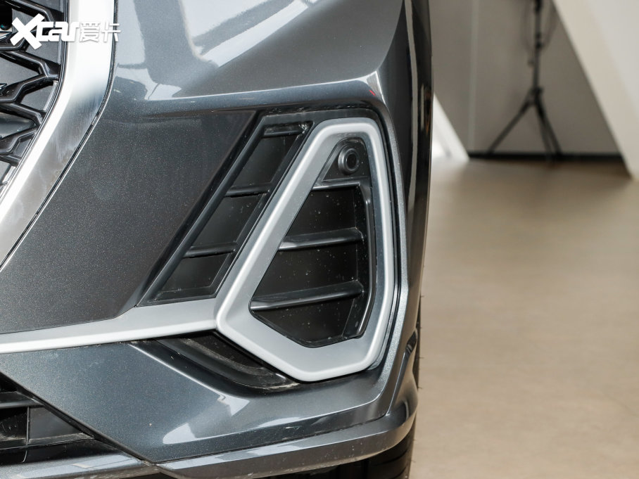 2023WQ3 Sportback 35 TFSI Mȡ(1.4T)