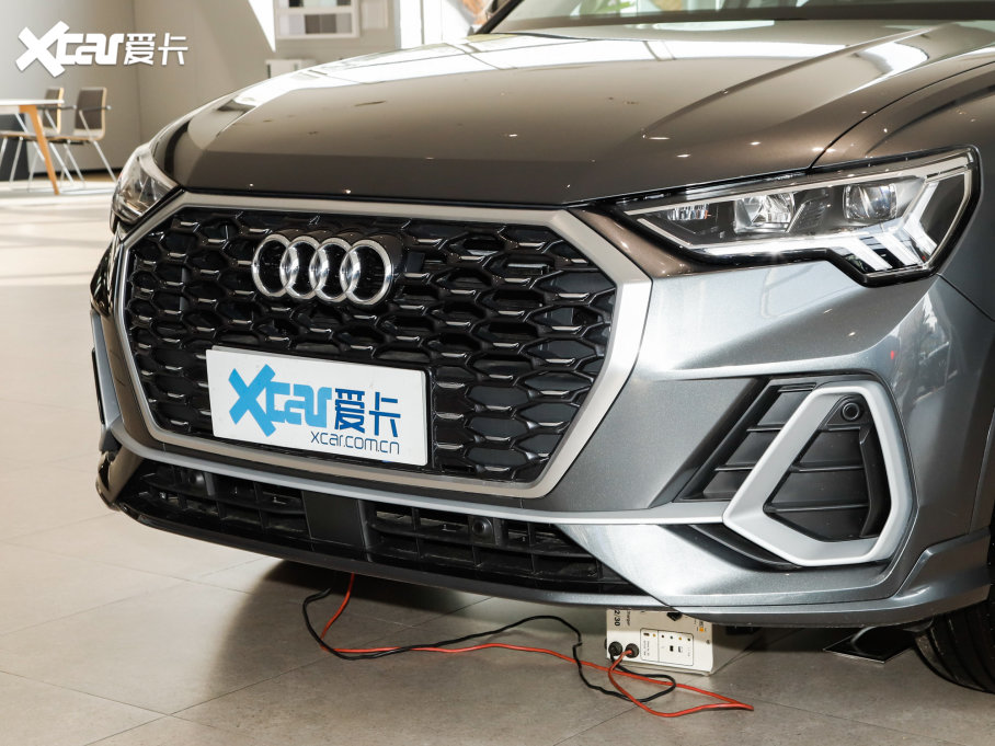 2023WQ3 Sportback 35 TFSI Mȡ(1.4T)