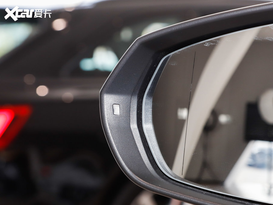 2023?yun)WQ3 Sportback 35 TFSI M(jn)ȡ(1.4T)