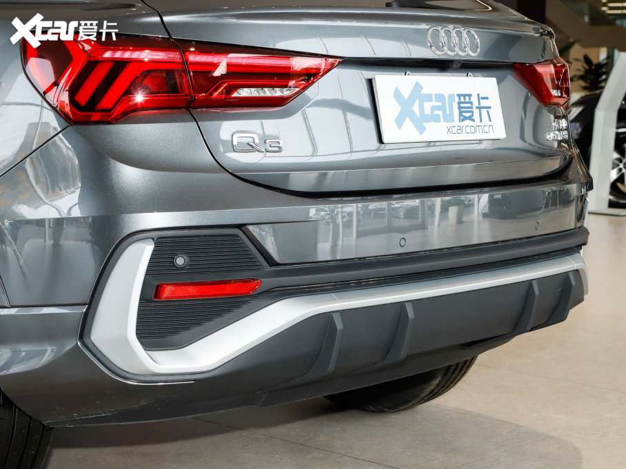 2023WQ3 Sportback 35 TFSI M(jn)ȡ(1.4T)