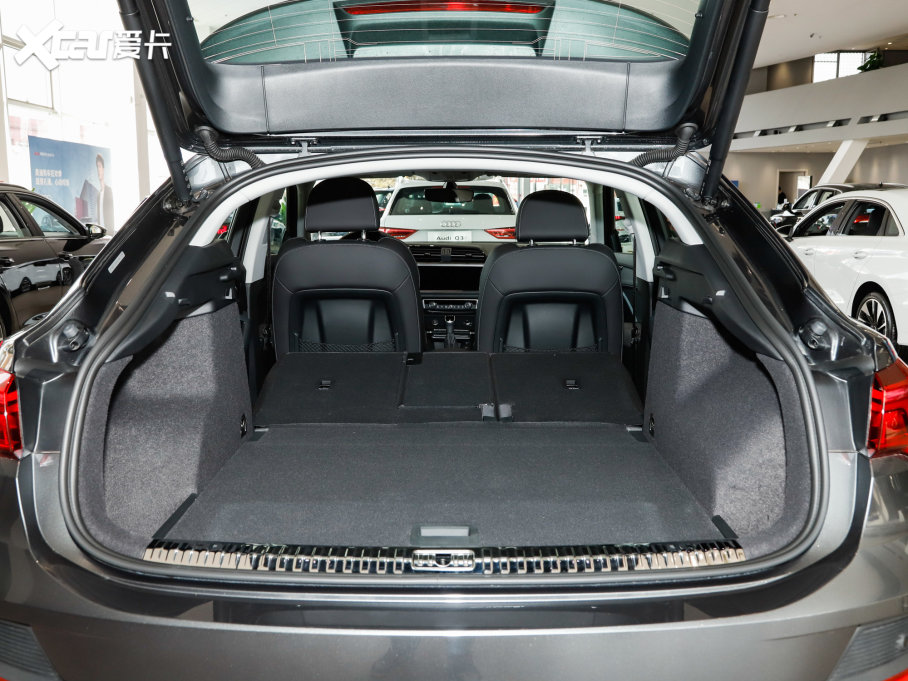 2023��W��Q3 Sportback 35 TFSI �Mȡ��(1.4T)