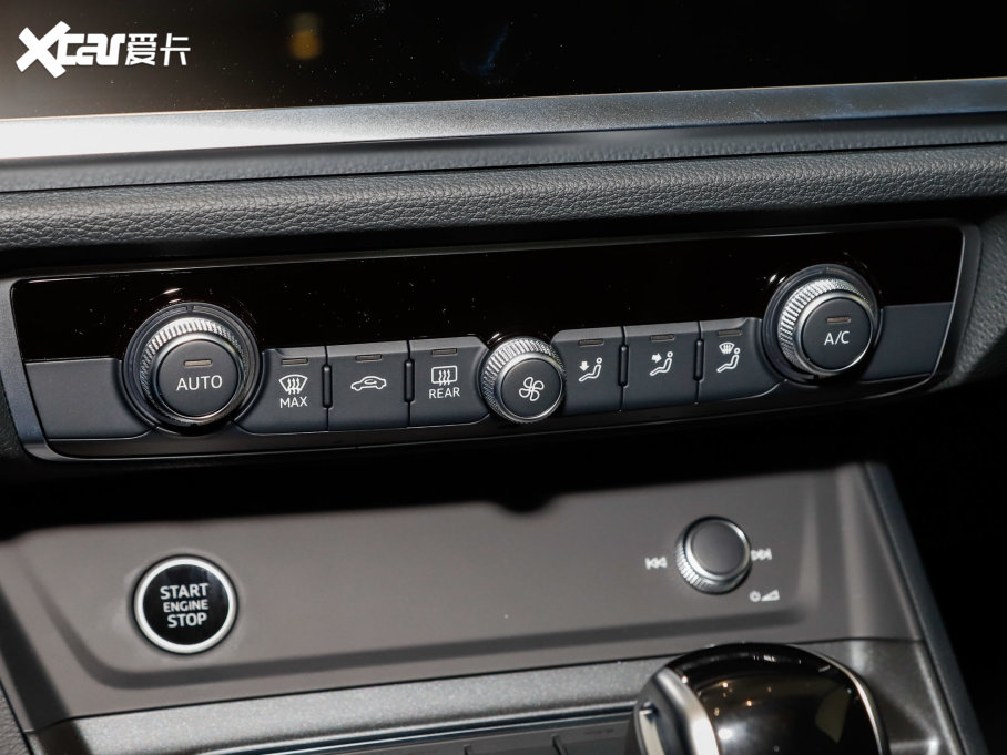 2023WQ3 Sportback 35 TFSI Mȡ(1.4T)