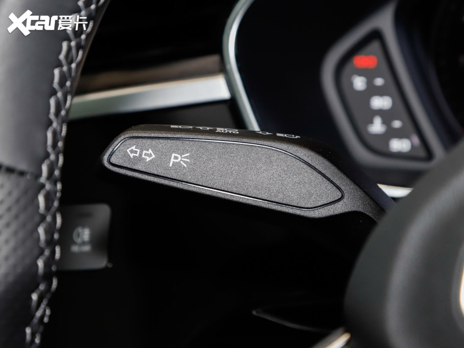 2023WQ3 Sportback 35 TFSI Mȡ(1.4T)