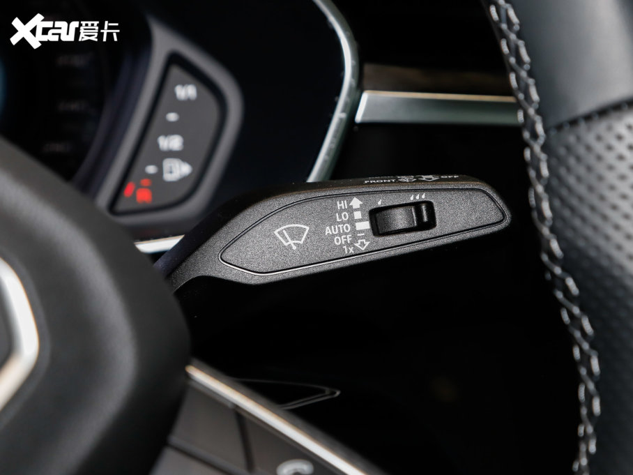 2023WQ3 Sportback 35 TFSI Mȡ(1.4T)