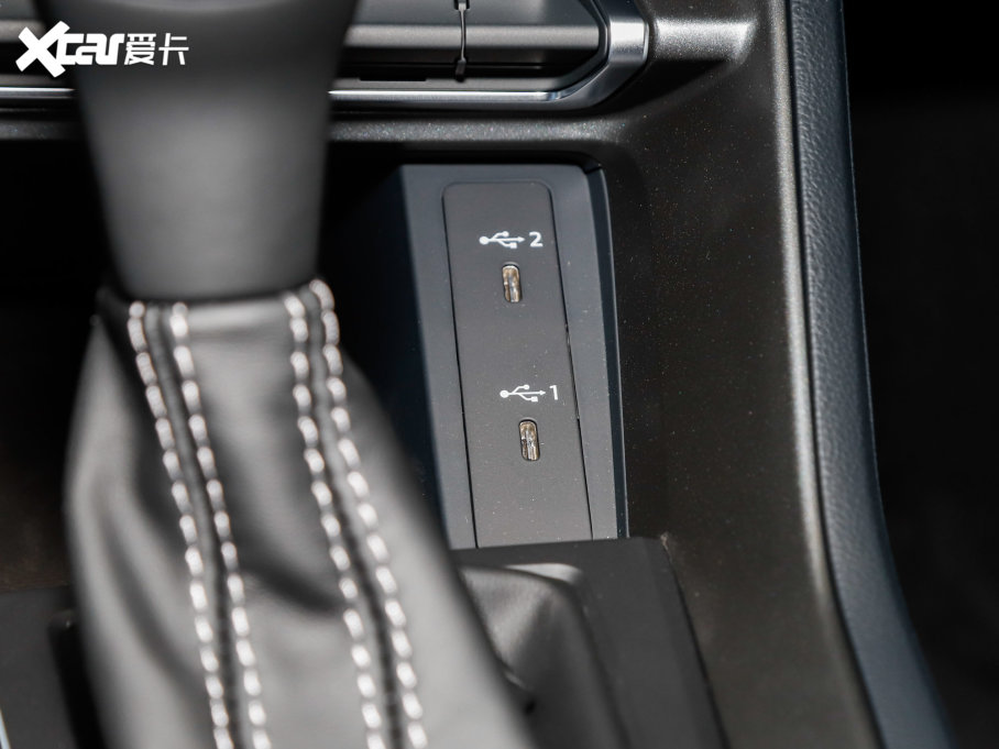 2023WQ3 Sportback 35 TFSI Mȡ(1.4T)