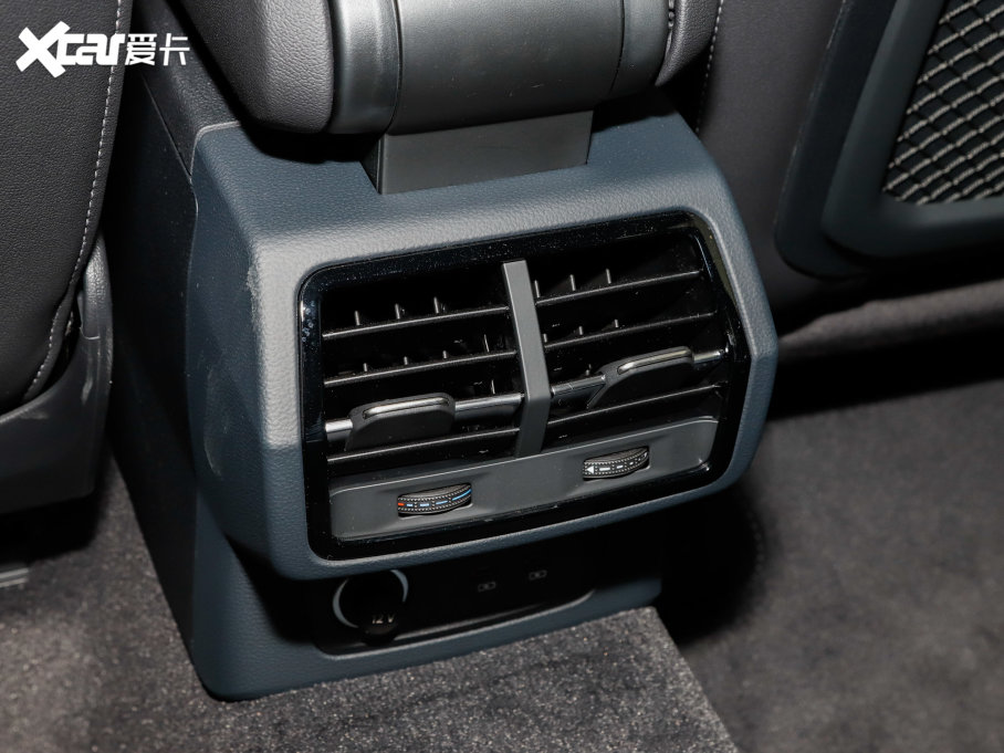 2023WQ3 Sportback 35 TFSI Mȡ(1.4T)