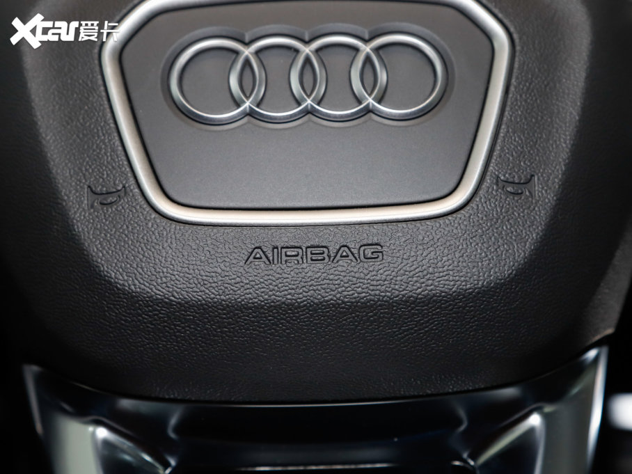 2023WQ3 Sportback 35 TFSI Mȡ(1.4T)