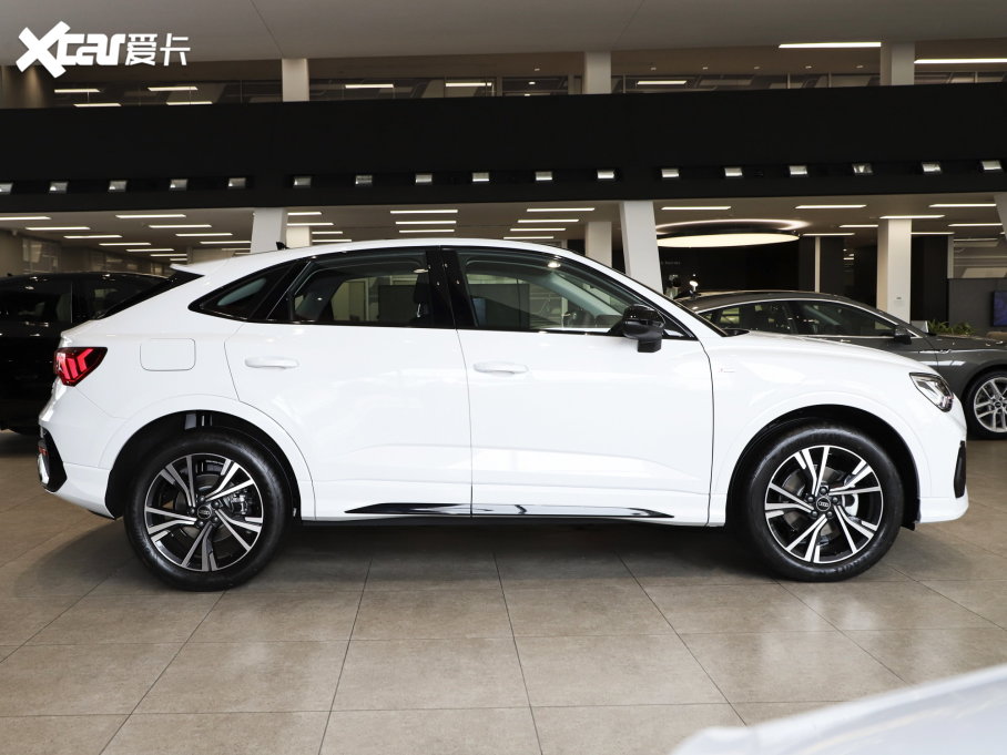 2023?yun)WQ3 Sportback 40 TFSI r(sh)