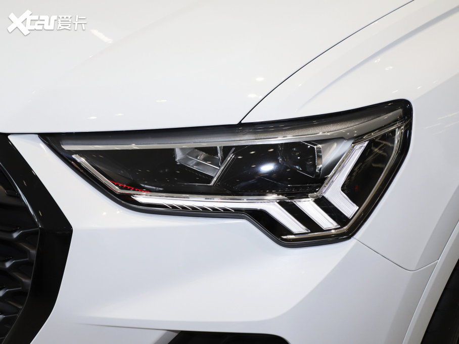 2023?yun)WQ3 Sportback 40 TFSI r(sh)