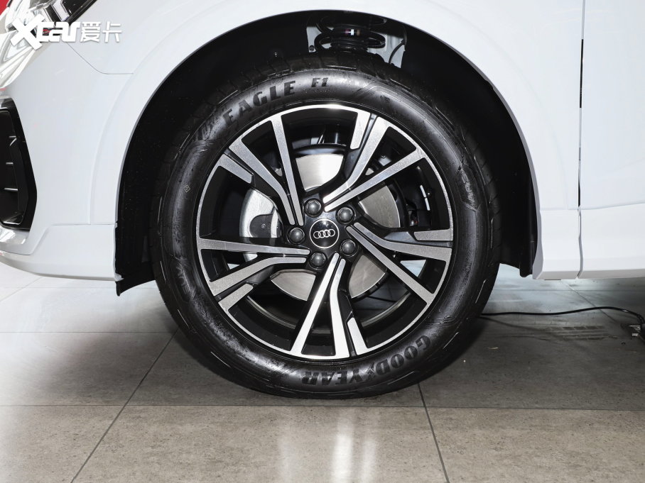 2023WQ3 Sportback 40 TFSI r