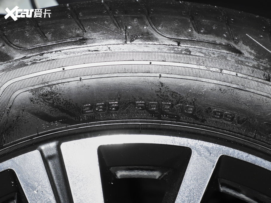 2023WQ3 Sportback 40 TFSI r