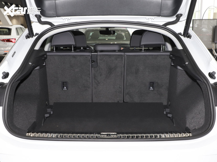 2023?yun)WQ3 Sportback 40 TFSI r(sh)