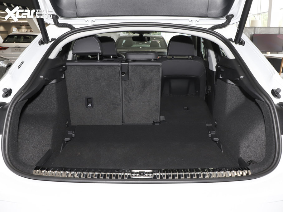 2023WQ3 Sportback 40 TFSI r