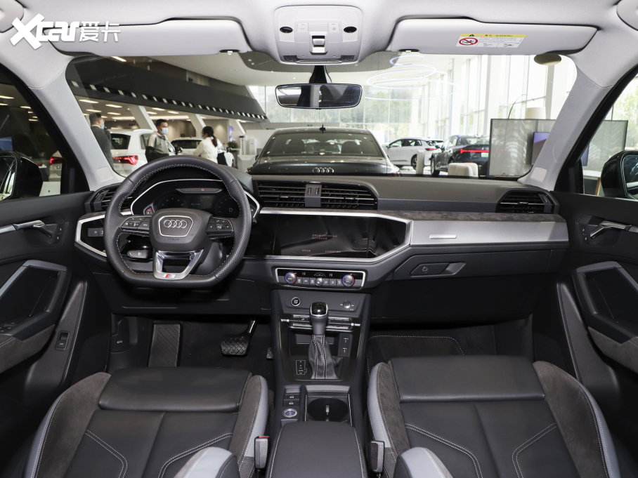 2023WQ3 Sportback 40 TFSI r