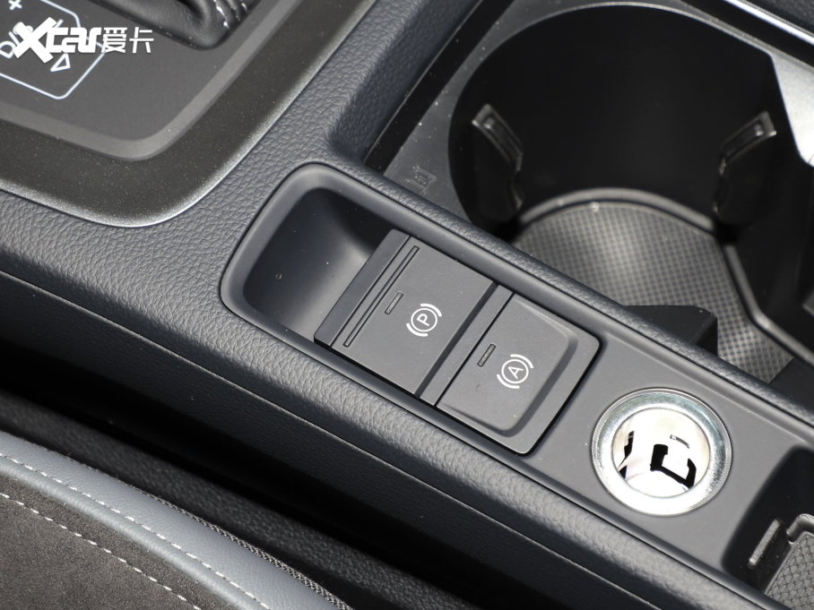 2023WQ3 Sportback 40 TFSI r