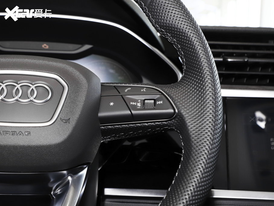 2023WQ3 Sportback 40 TFSI r