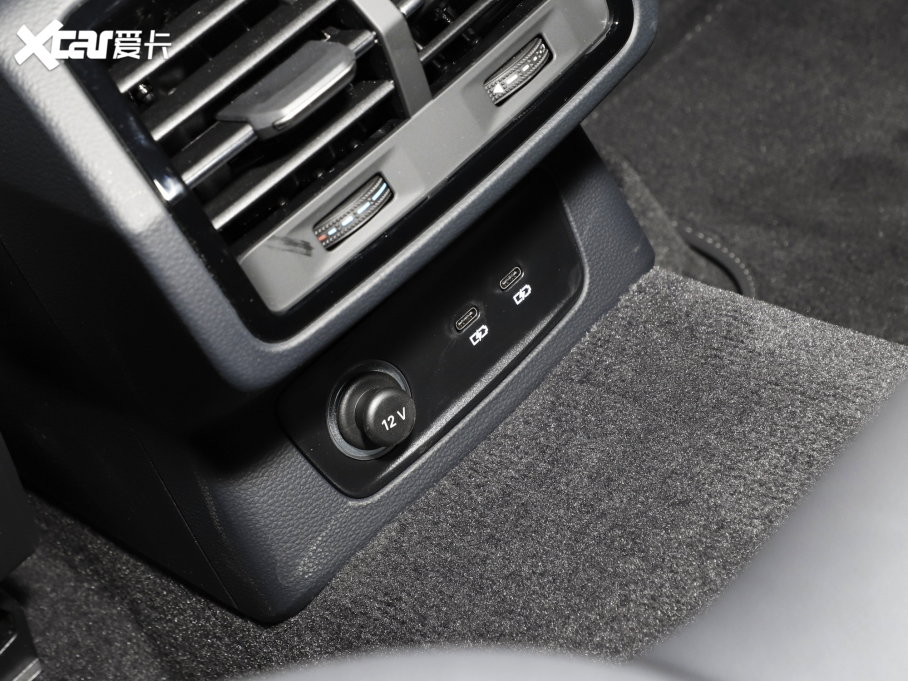 2023WQ3 Sportback 40 TFSI r