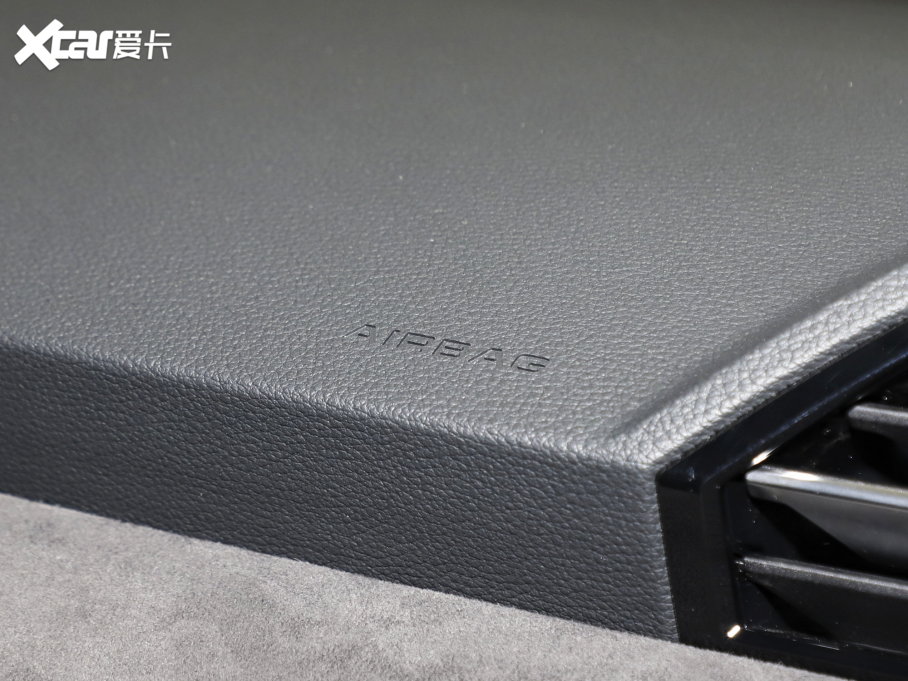 2023WQ3 Sportback 40 TFSI r