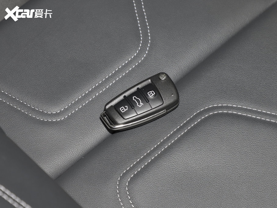 2023WQ3 Sportback 40 TFSI r