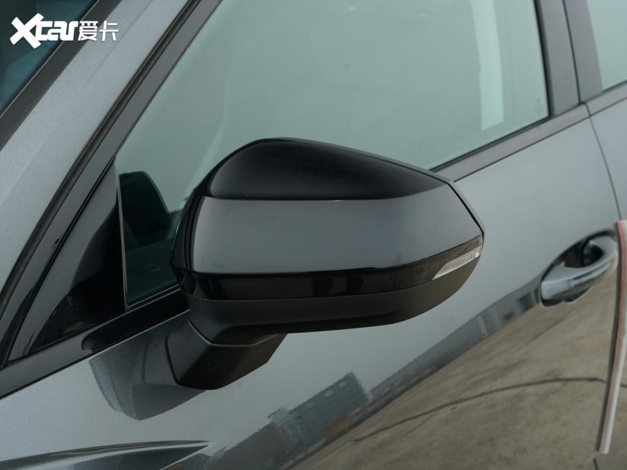 2023WQ3 Sportback Ŀ 40 TFSI r