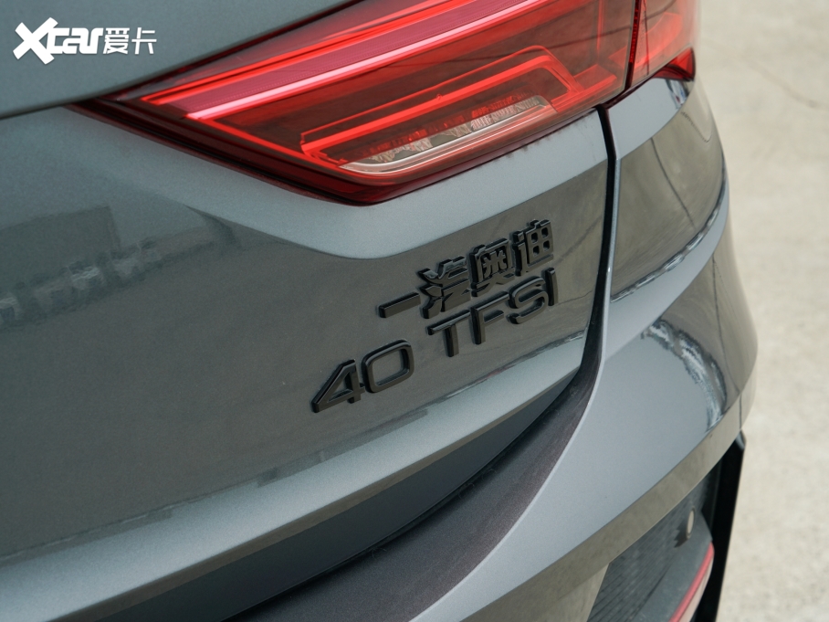 2023WQ3 Sportback Ŀ 40 TFSI r