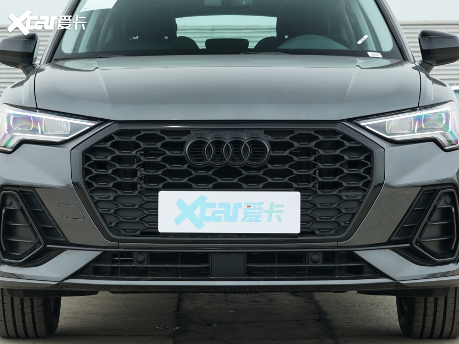 2023��?yu��n)W��Q3 Sportback �Ŀ� 40 TFSI �r(sh��)����