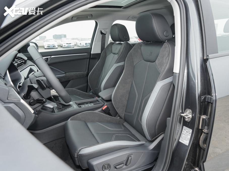 2023WQ3 Sportback Ŀ 40 TFSI r