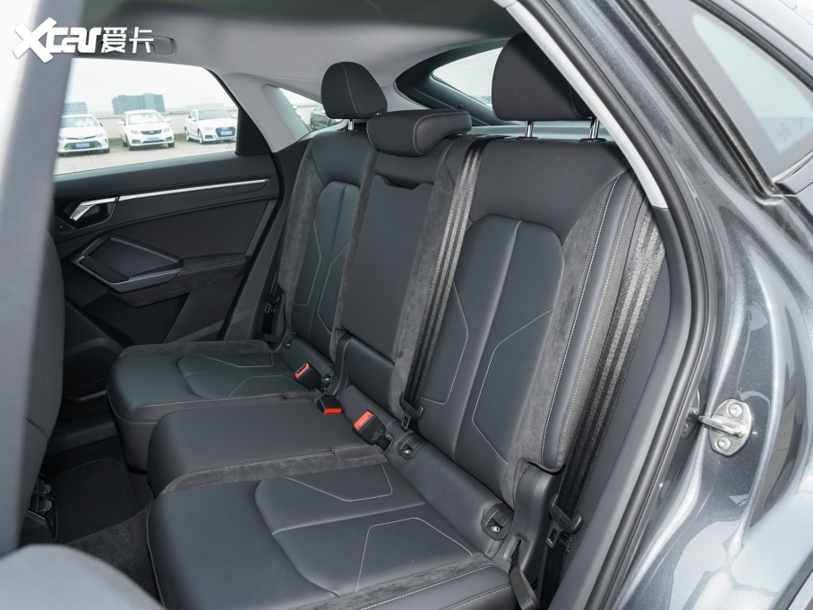 2023WQ3 Sportback Ŀ 40 TFSI r