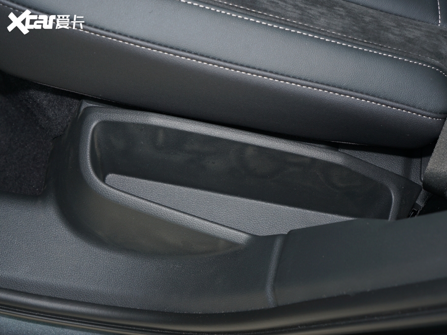 2023WQ3 Sportback Ŀ 40 TFSI r