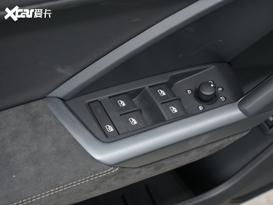 2023WQ3 Sportback Ŀ 40 TFSI r