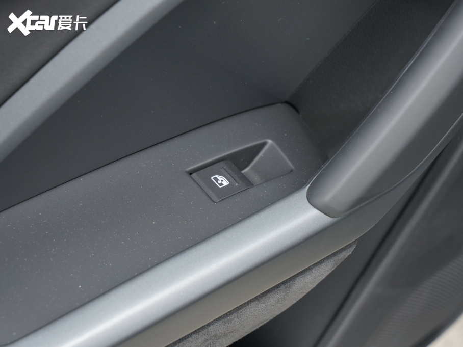 2023WQ3 Sportback Ŀ 40 TFSI r