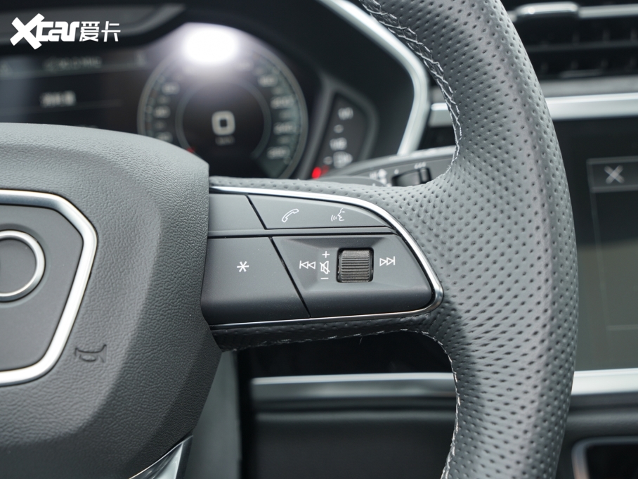 2023WQ3 Sportback Ŀ 40 TFSI r