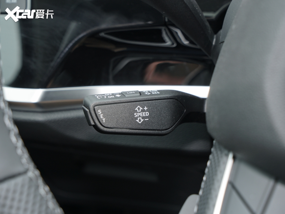 2023WQ3 Sportback Ŀ 40 TFSI r