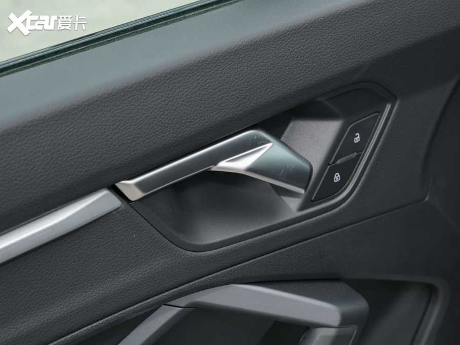 2023WQ3 Sportback Ŀ 40 TFSI r