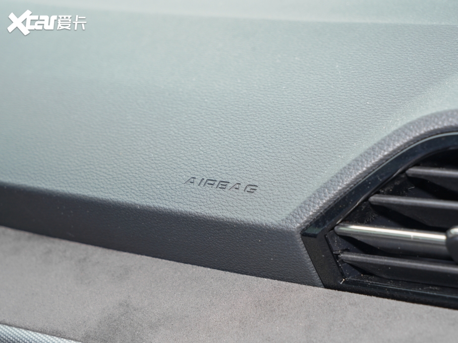 2023WQ3 Sportback Ŀ 40 TFSI r