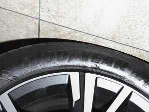 202340 TFSI r ݆̥Ʒ