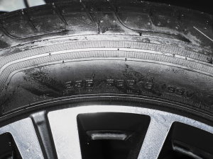 202340 TFSI r ݆̥ߴ